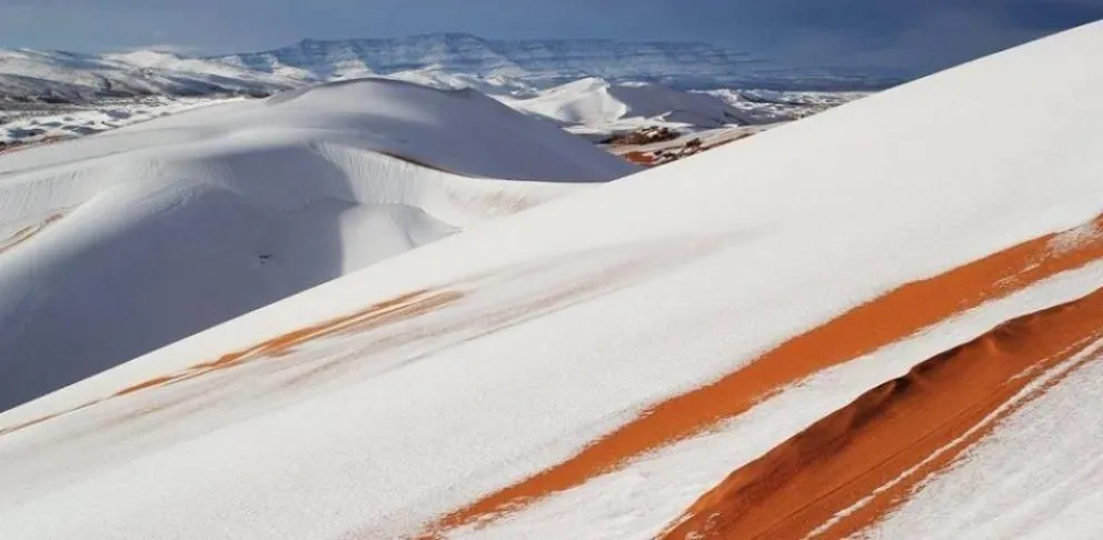 increíble: mirá la histórica nevada que cayó en el desierto del Sahara