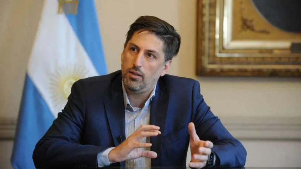 Para Trotta la vacuna no es condición indispensable para volver a las aulas