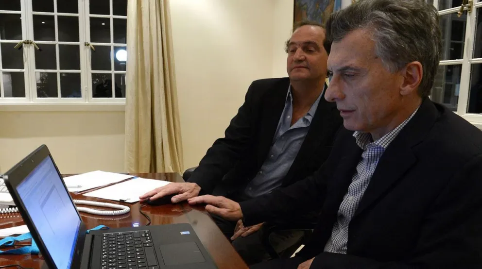 Le hackearon la cuenta de Anses a Mauricio Macri y le pusieron un insulto