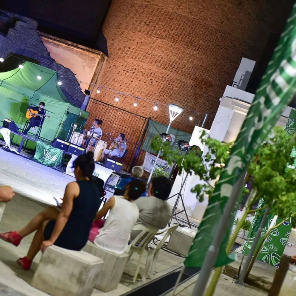 La cultura dijo nuevamente presente en la plaza seca, Misiones Salesianas