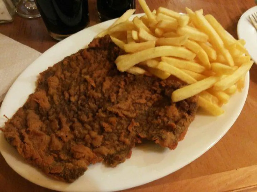 Un hombre y sus mascotas murieron intoxicados con milanesas en mal estado