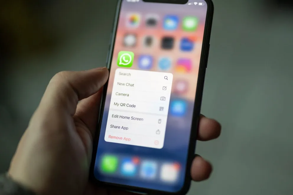 WhatsApp bloqueará definitivamente a quienes no usen la app oficial