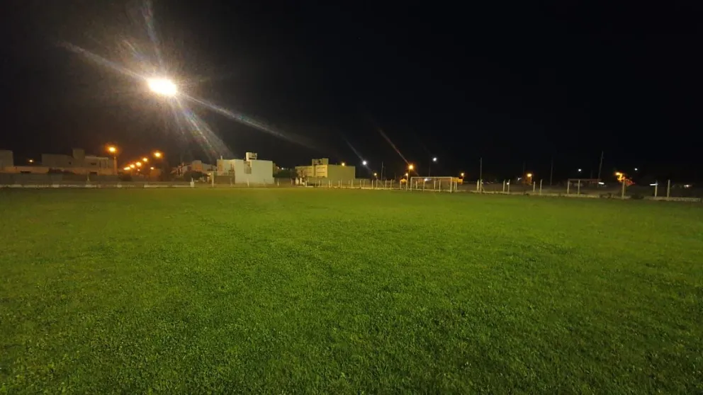 El estadio de Villa Congreso volvió a iluminarse