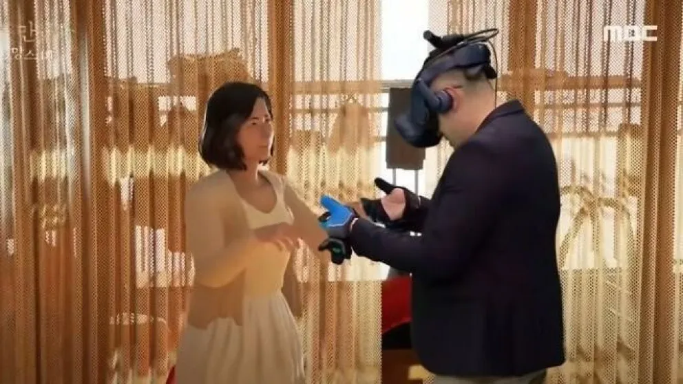 Se reencontró con su esposa fallecida a través de la realidad virtual