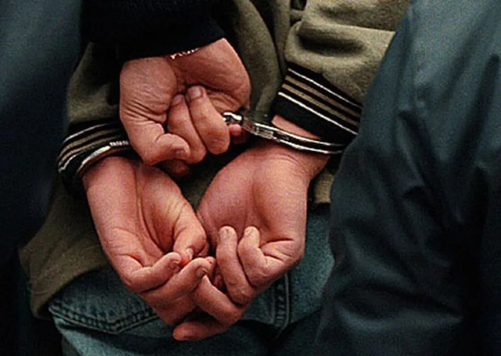 Se robó un televisor y se fugaba en bicicleta: fue detenido