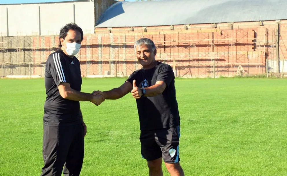 Hugo Corbalán: "si tengo que estar todo el día en el club, lo haré"