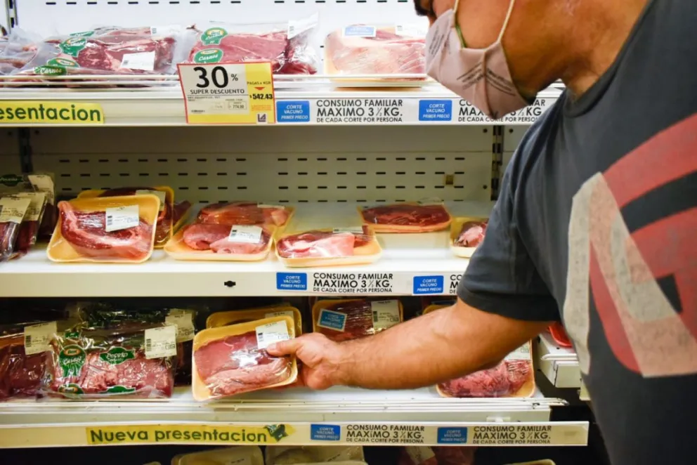 Carne a precios populares: al mal asado, buenas pastas