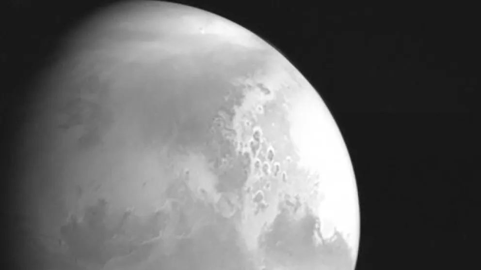 La sonda china Tianwen-1 envió la primera foto de Marte