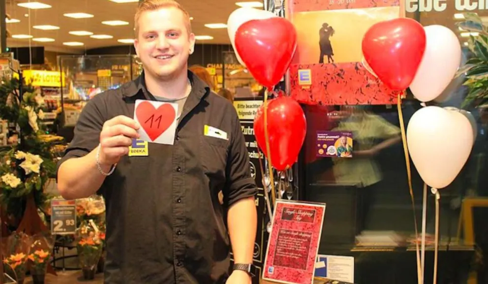 Un supermercado alemán ofrece un “Tinder” mientras se hacen las compras