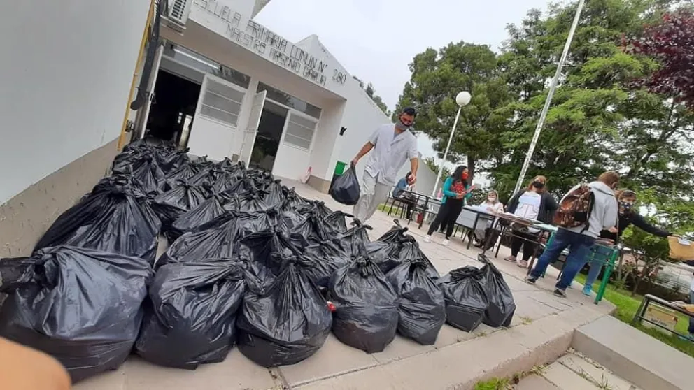 Una prueba de fuego desde hoy con la reincorporación docente a las escuelas