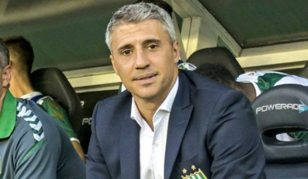 Hernán Crespo renunció al cargo de director técnico de Defensa y Justicia