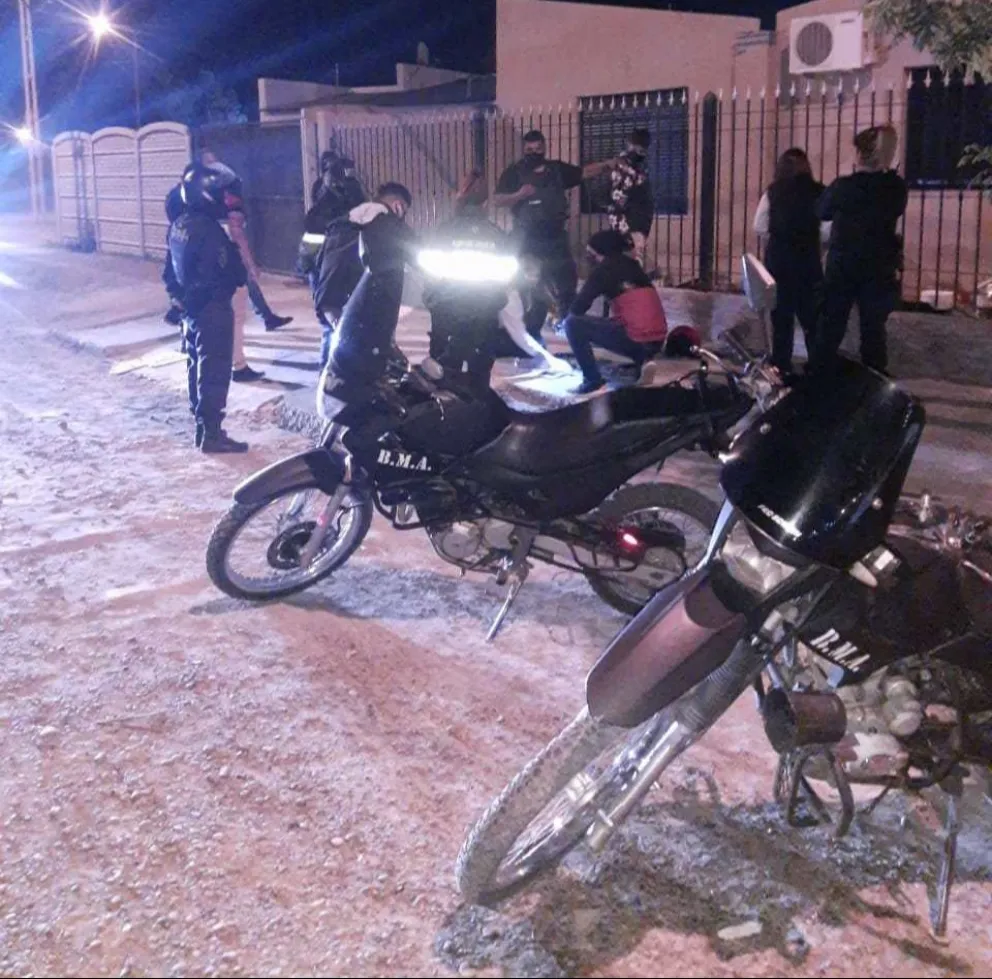 Atrapan a dos jóvenes con cocaína y marihuana en Viedma