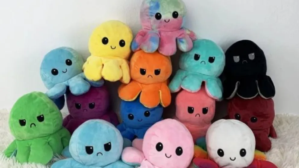 La verdadera historia del peluche de pulpo reversible