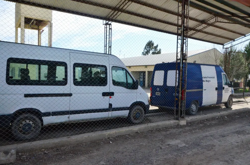 El día que la cárcel de Viedma fue el hazmerreír del país, con la fuga de un preso en muletas