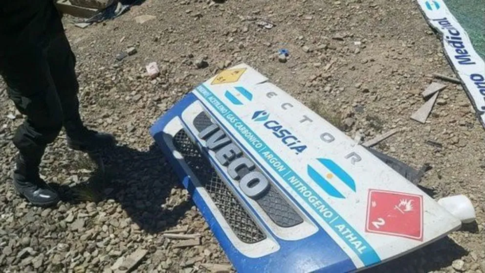 Mueren dos argentinos al explotar un camión que transportaba oxígeno medicinal