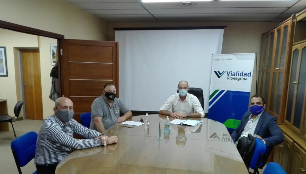 Vialidad Rionegrina y el gremio de los viales coordinan acciones