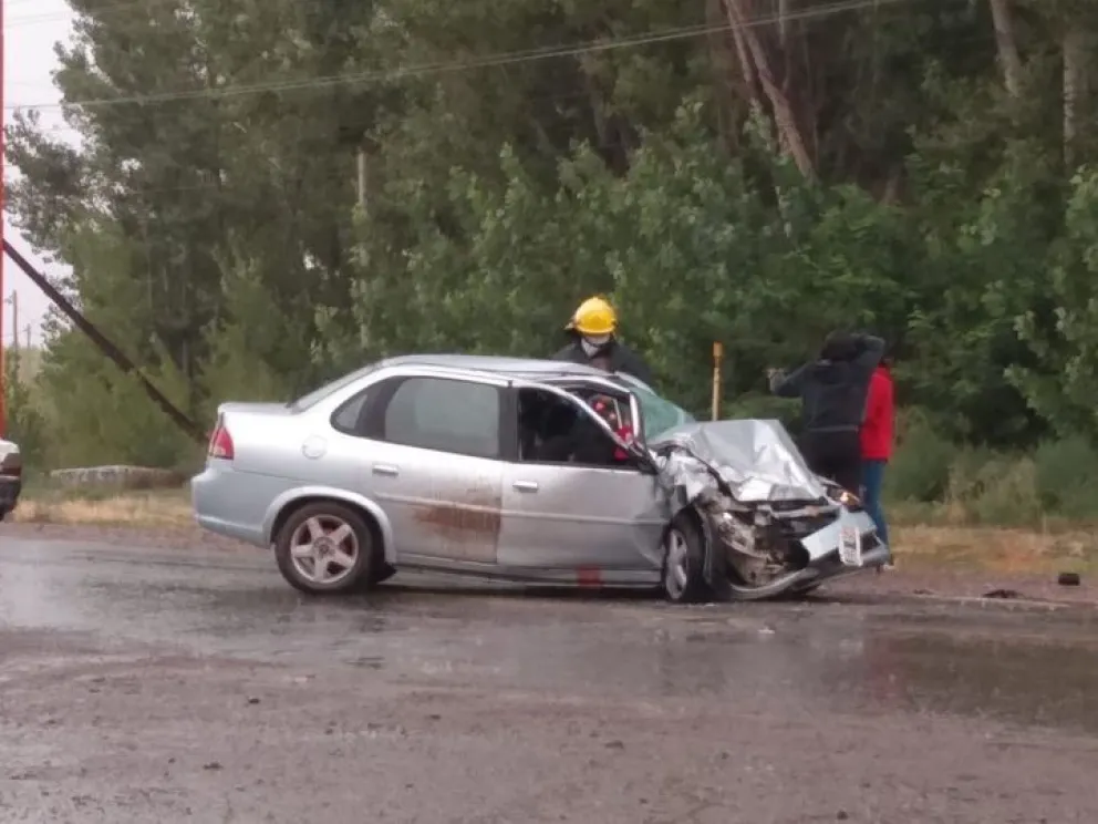 Accidente fatal sobre Ruta 7 en Chañar dejó saldo de dos muertos