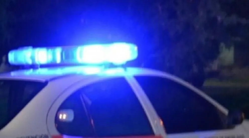 Detenido por amenazar a los vecinos con un cuchillo y a la policía con un palo