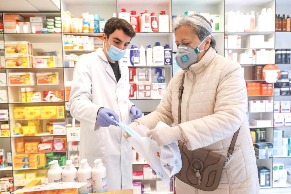 También hay que vacunarse contra la gripe y cuidar el bolsillo con los remedios