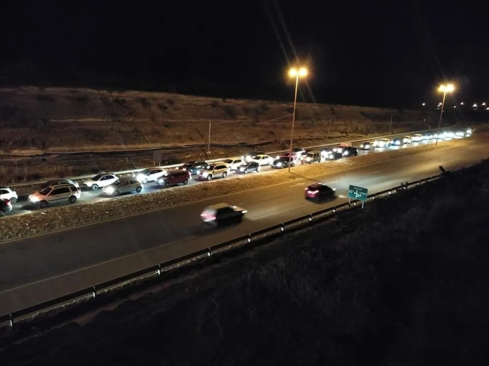Accidente de tránsito y un lesionado en el puente Basilio Villarino