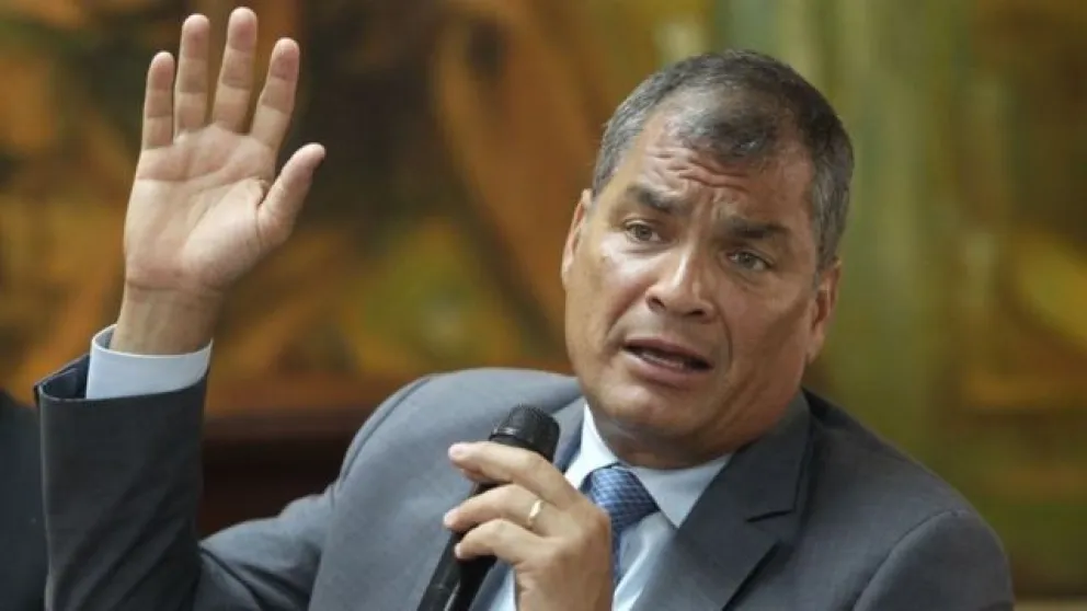 Ecuador: Rafael Correa denunció "un golpe de Estado"