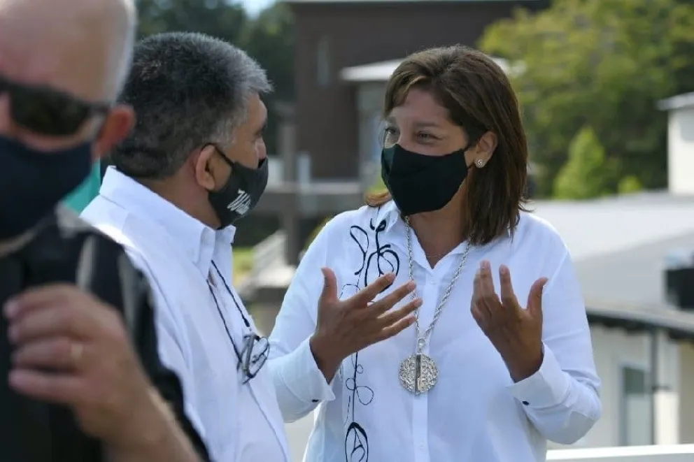 La gobernadora de Río Negro y miembros del gabinete recibieron la vacuna