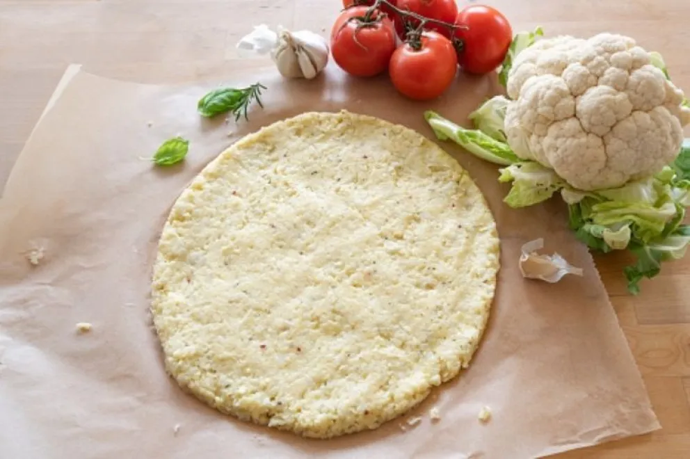 Sorprendé con esta pizza de coliflor ¡rica y saludable!