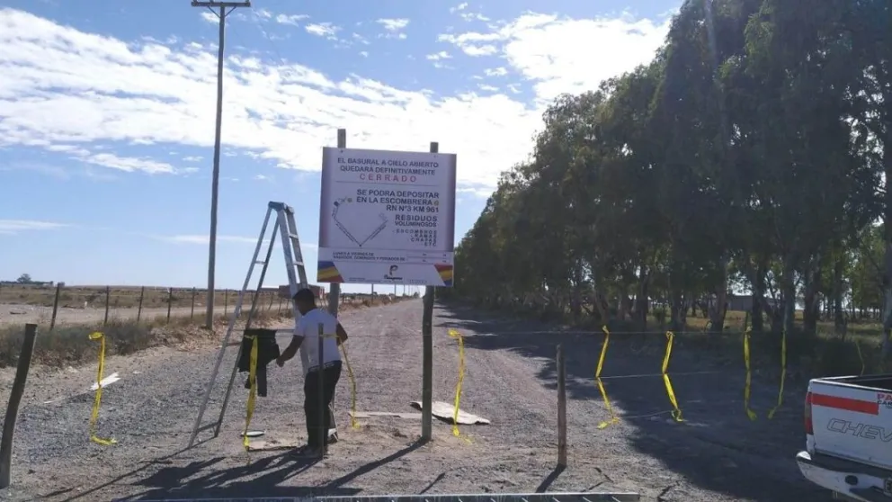 Clausuran el ingreso, para evitar  sigan tirando residuos domiciliarios