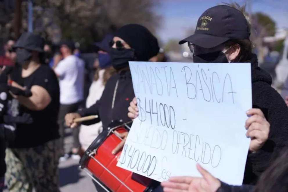 Retirados y pensionados de la Policía Rionegrina no marcharán el lunes