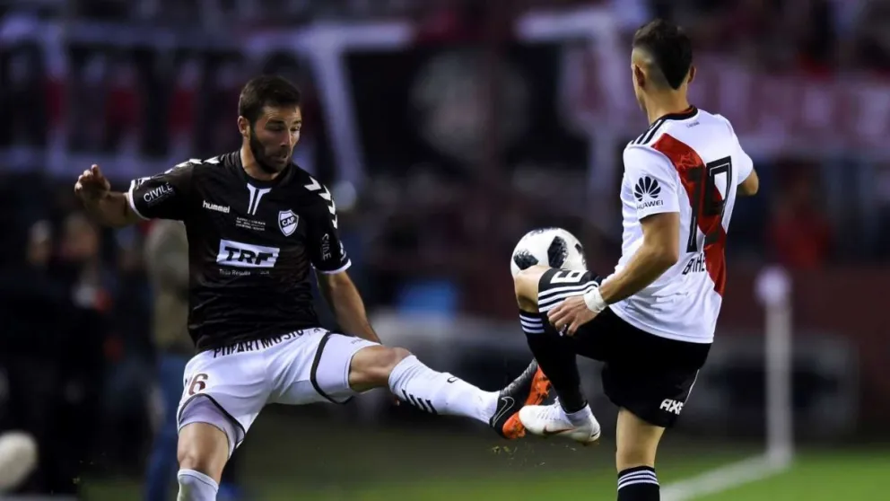 River visita Vicente López para enfrentar a Platense: hora, TV y formaciones