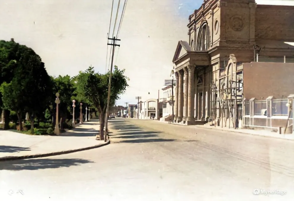 A todo color: La Plaza Alsina y la Catedral, como nunca se había visto