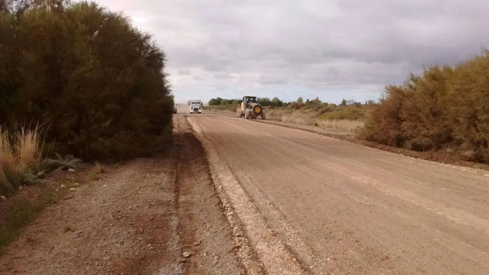 Retoman mantenimiento de caminos rurales del IDEVI