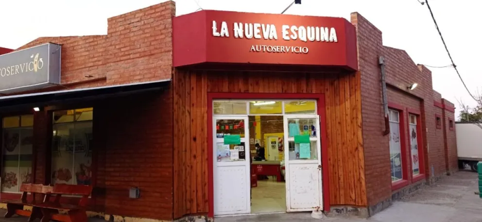 Se quedó sin tomar el tinto porque lo mandó al frente una cámara de seguridad