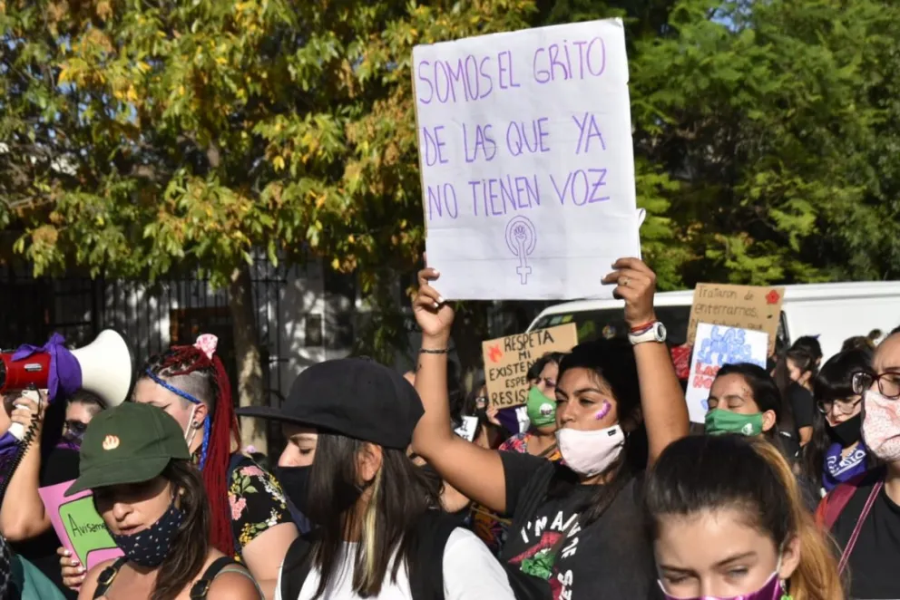 Las mujeres salieron masivamente a la calle para reclamar por las desigualdades