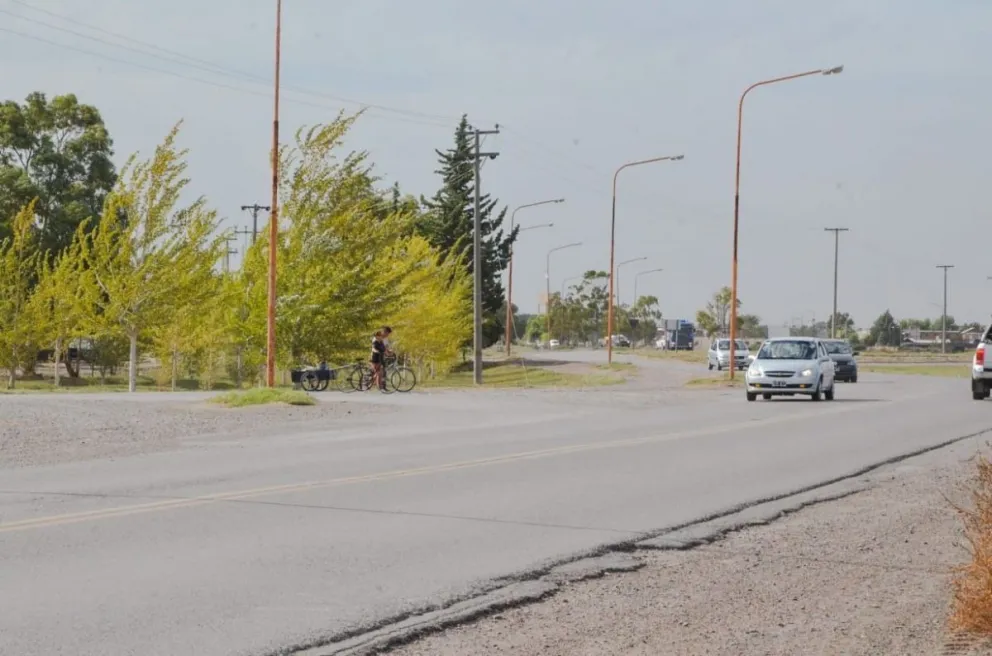 Piden semáforos para peligrosos ingresos al Santa Clara por ruta provincial 1
