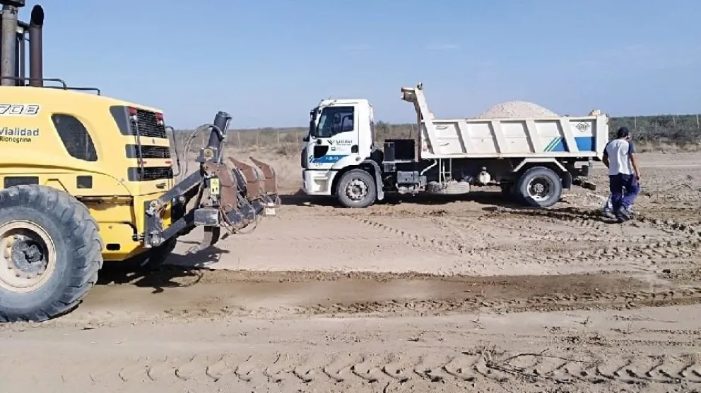 Arreglan la ruta a Bahía Creek por el camino de La Cuchilla