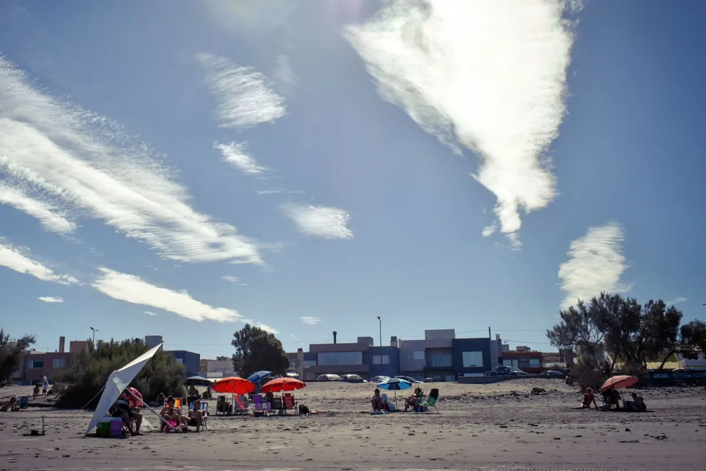 Pronóstico del fin de semana: sábado de playa y domingo ventoso
