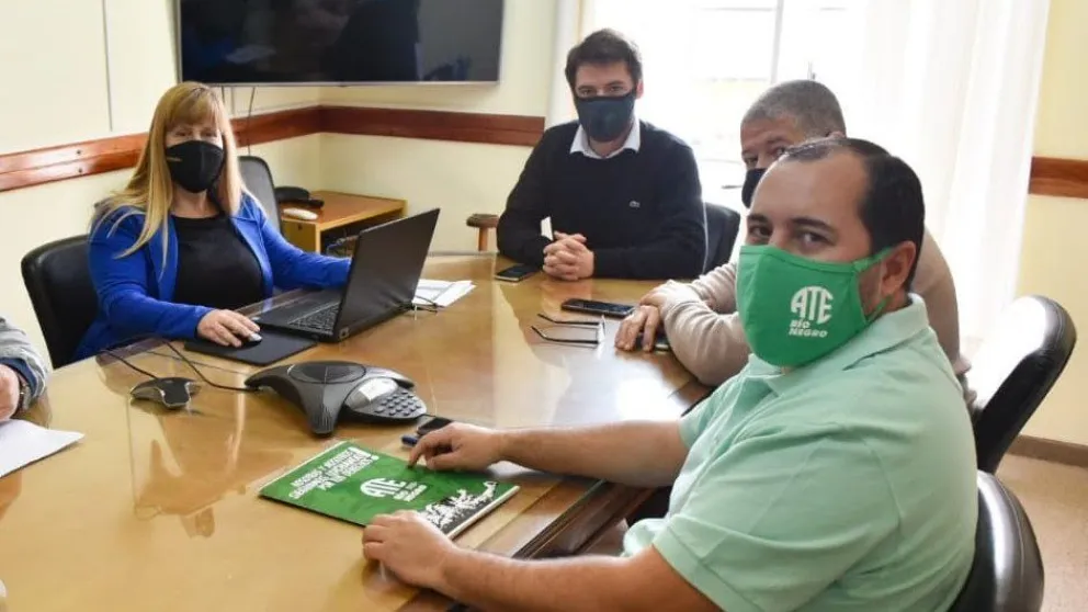 Urgente: ATE acordó aumento del 30% para la Indumentaria