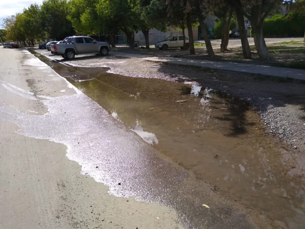 Barrio Guido sin agua: "Hace dos meses que no podemos lavar ni un plato"