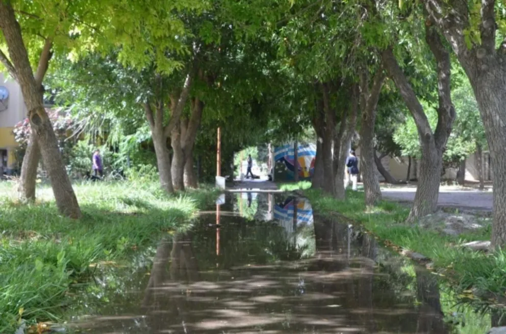 Además de la falta de agua, se rompen lavarropas, termotanques y calefones