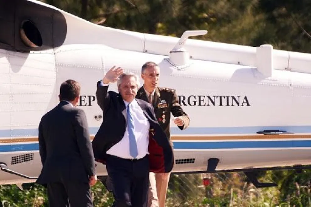 El presidente llega a Chubut para recorrer las zonas afectadas por los incendios