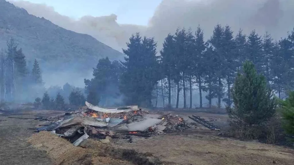 Murió una mujer y ya son dos las muertes por los incendios