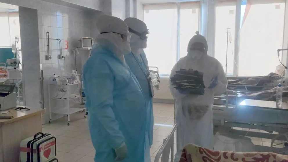 Salvan a un paciente con Covid que tuvo 10 paros cardíacos en 12 horas