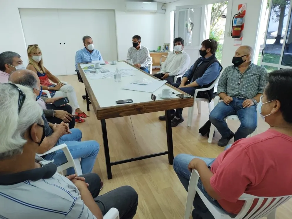 Por loteo social, dirigentes sindicales se reunieron con Pedro Pesatti