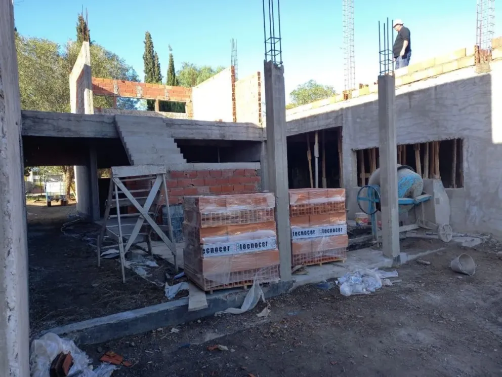 Inicia la segunda etapa de la obra de construcción del Centro Cívico de Stroeder