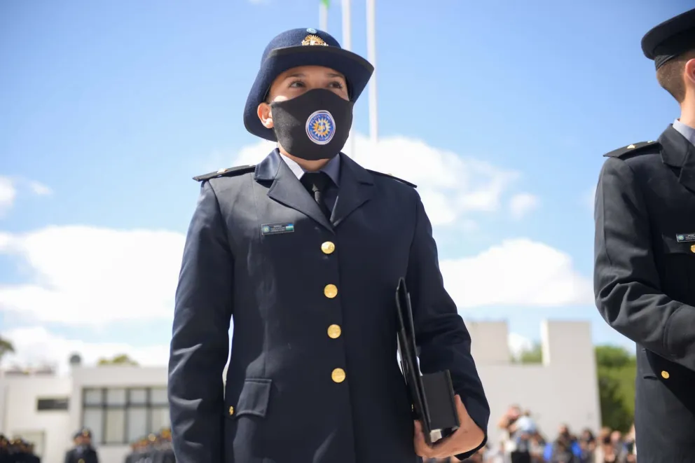 Policías rionegrinos aprenderán lengua de señas durante su formación