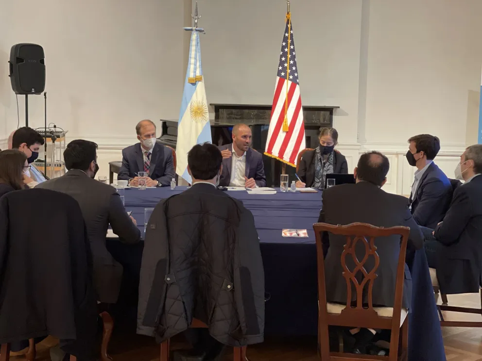 Reunión clave en New York entre Guzmán y representantes de fondos de inversión