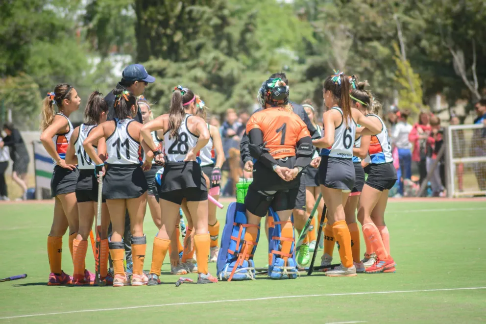 Hockey: arranca el Torneo de 11 con nueve partidos