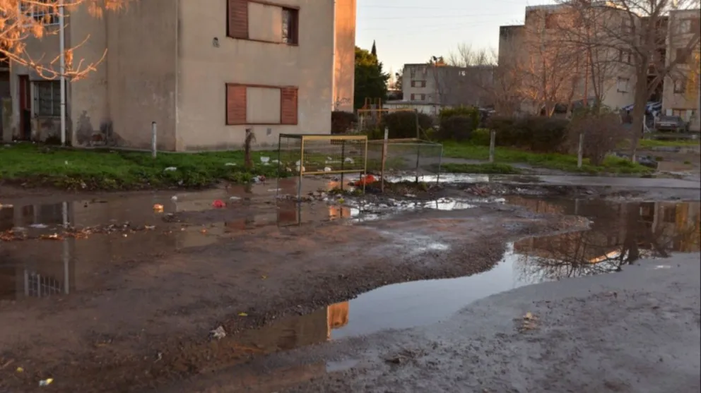Paso a paso con el arreglo de problemas estructurales en barrios FONAVI