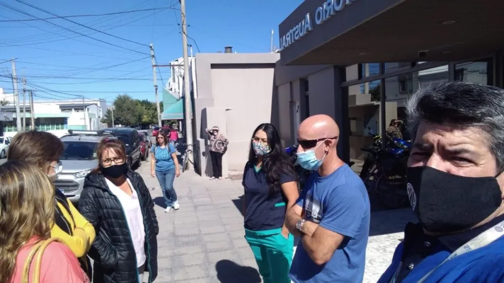 Las asambleas de base confirmaron los paros en el Sanatorio y Clínica Viedma